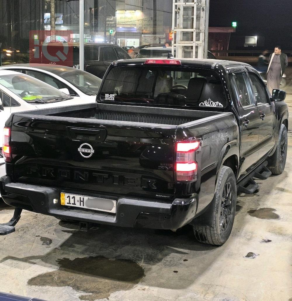 نيسان فرونتر